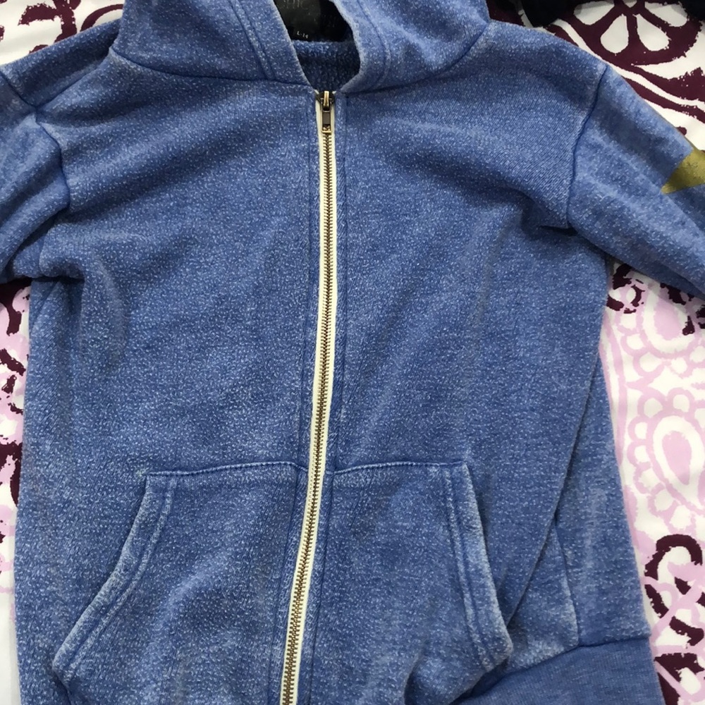 A sweatshirt